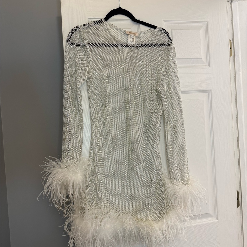 UNTAMED PETALS BY AMANDA JUDGE Dress with White Feather Trim